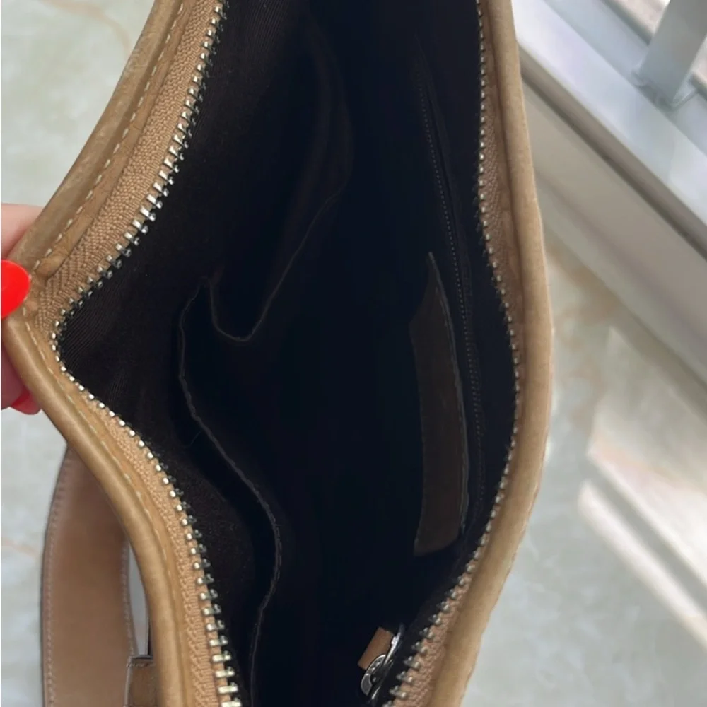 Vintage Coach Brown and Tan Shoulder Bag with Signature Monogram - Picture 6 of 7